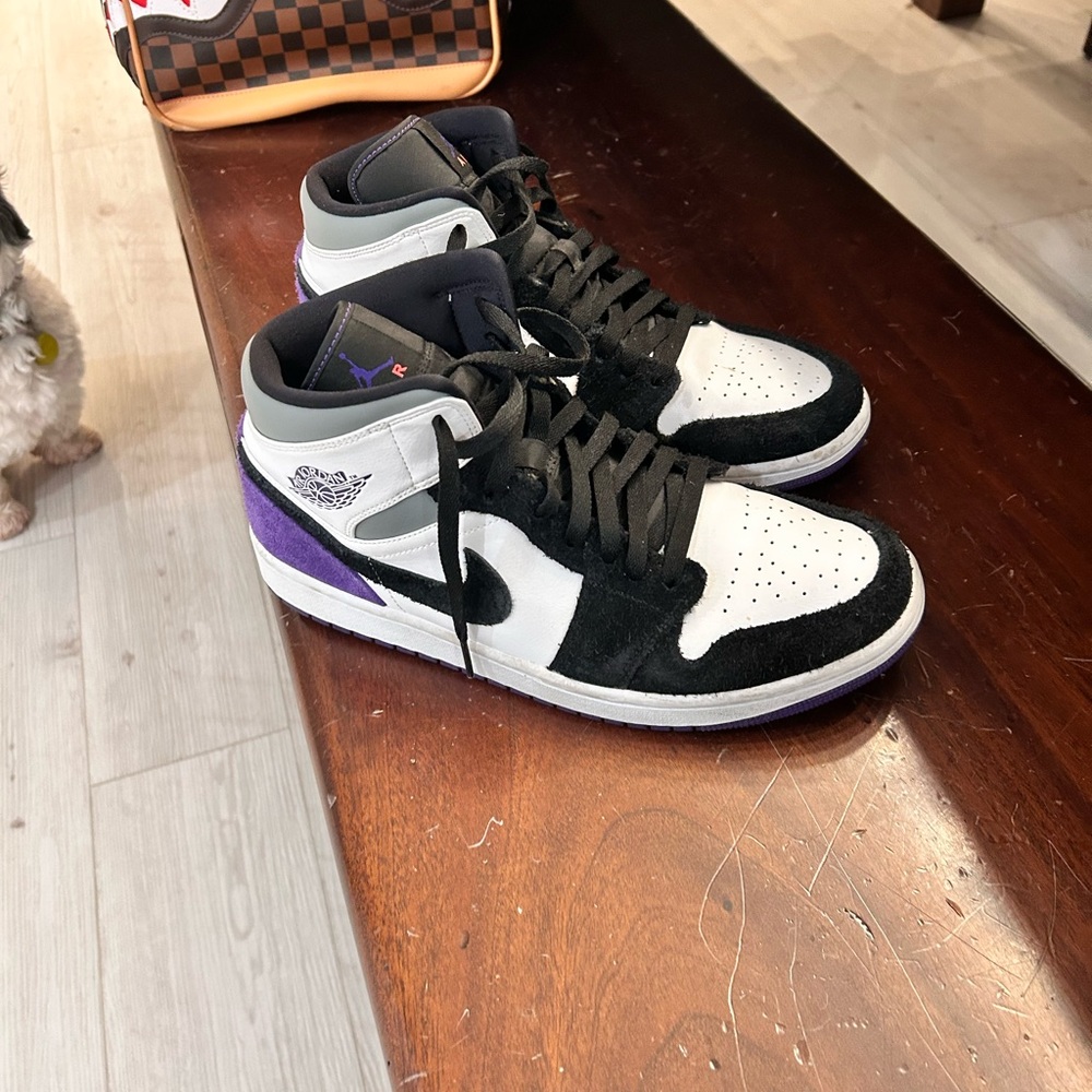 Jordan Men's Black, White, and Purple Sneakers